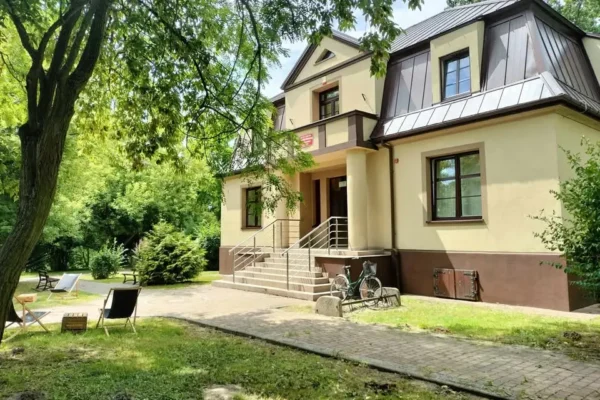 Zakończenie warsztatów wakacyjnych w bibliotece w Żychlinie