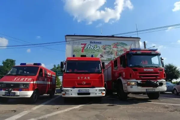 OSP Żychlin sprzedaje Land Rovera Defendera 110 – kultowy terenowy SLOp z 1993 roku
