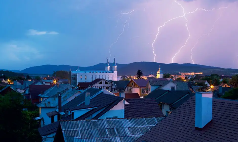 Ostrzeżenie IMGW: Burze z gradem w powiecie kutnowskim