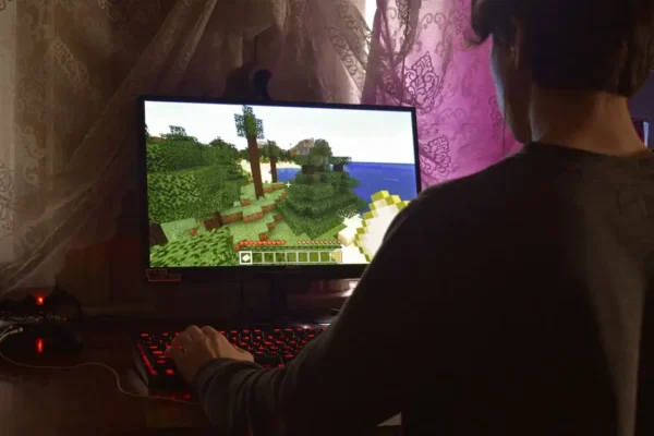 Kutno w grze Minecraft! Miasto Róż dołącza do serwera Build The Earth