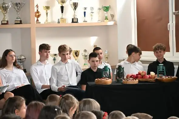 Narodowe Czytanie „Dziadów” w Oporowie – wspólna lekcja kultury i historii
