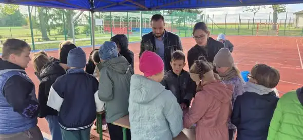 Święto Drzewa w Gminie Łanięta: sadzonki, edukacja i wspólne działania dla zieleni