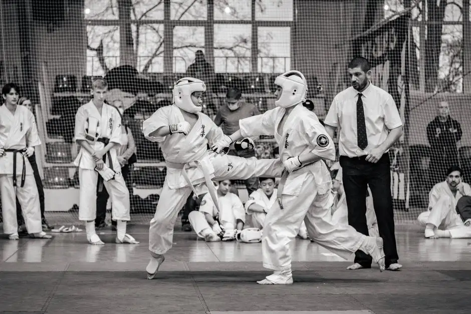 Trening z sparingami w AZS ANSGK Kutno – taekwondo na macie